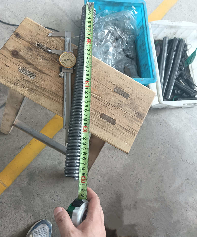 Norwegian spring making machine (3)